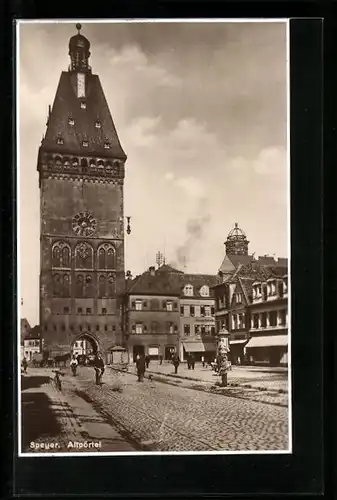 AK Speyer, Altpörtel mit Marktplatz