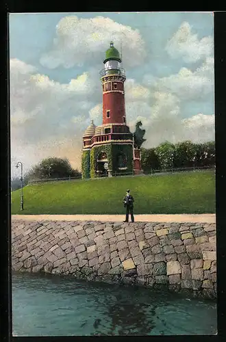 AK Holtenau, Leuchtturm mit Passant
