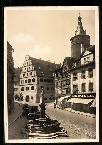 AK Kitzingen am Main, Rathaus mit Marktbrunnen und Geschäften