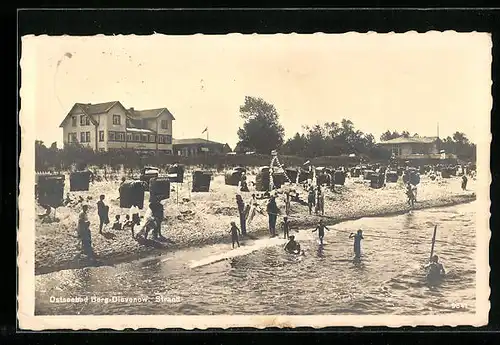 AK Berg-Dievenow, Badegäste am Strand