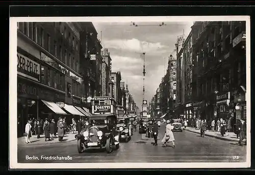 AK Berlin, Geschäftigkeit in der Friedrichstrasse