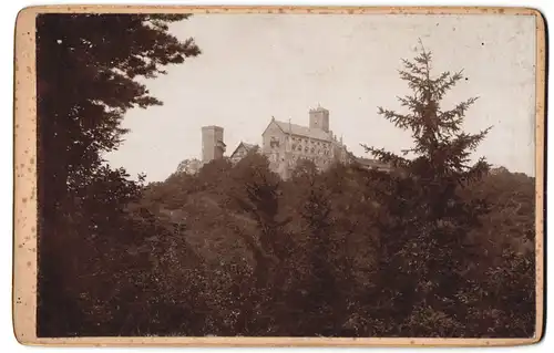 Fotografie Arthur Laue, Eisenach, Ansicht Eisenach, Blick auf die Wartburg vom Wald aus gesehen