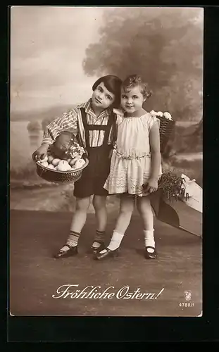 Foto-AK RPH Nr. 4780 /1: Kinderpaar mit einem Osterkorb, Ostergruss