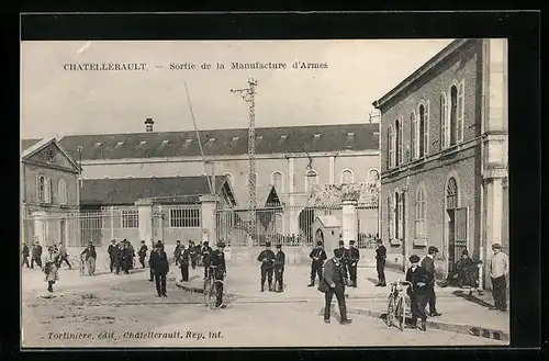 AK Chatellerault, Sortie de la Manufacture d`Armes