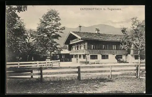 AK Enterrottach b. Tegernsee, Typisches Haus der Region