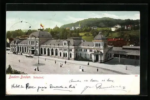 AK Baden-Baden, Partie vom Bahnhof mit Vorplatz