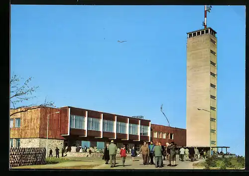 AK Oberwiesenthal i. Erzgeb., HOG Fichtelberghaus mit Aussichtsturm