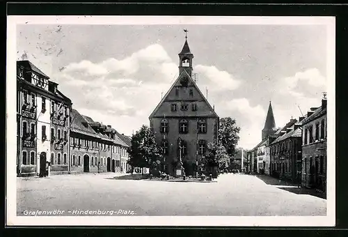 AK Grafenwöhr, Hindenburg-Platz, Kirche, Gasthof Post