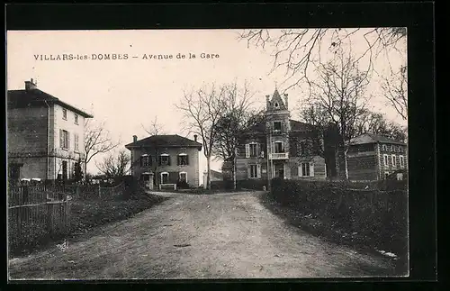 AK Villars-les-Dombes, Avenue de la Gare