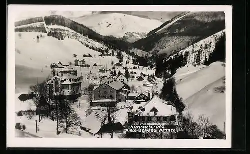 AK Petzer, Ortsansicht mit Riesengebirge