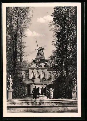 AK Potsdam-Sanssouci, Blick auf Neue Kammern und Historische Mühle