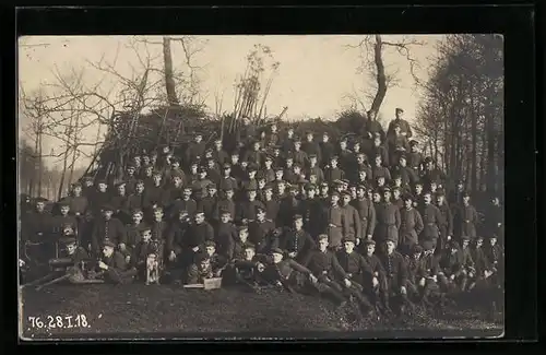 Foto-AK Soldaten der Infanterie mit MG 08 in Uniform