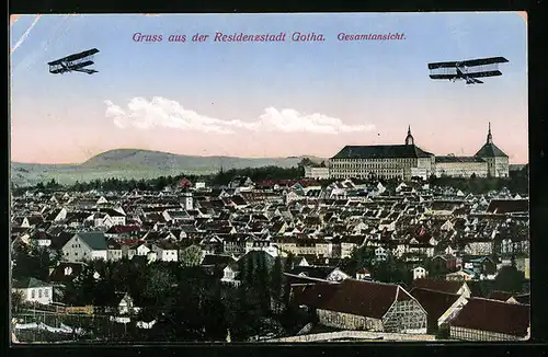 AK Gotha, Gesamtansicht mit Flugzeugen über der Stadt