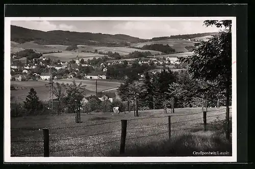 AK Grosspostwitz /Lausitz, Totalansicht von einem Berg aus gesehen
