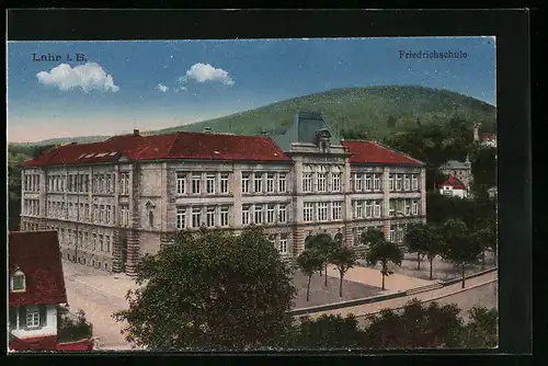 AK Lahr i. B., Friedrichschule aus der Vogelschau