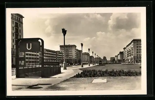 AK Berlin, Stalinallee, U-Bahnhof Marchlewskistrasse