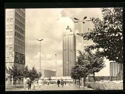 AK Berlin, Blick zum Interhotel Stadt Berlin am Alexanderplatz