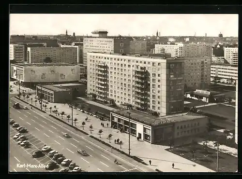 AK Berlin, Karl-Marx-Allee aus der Vogelschau