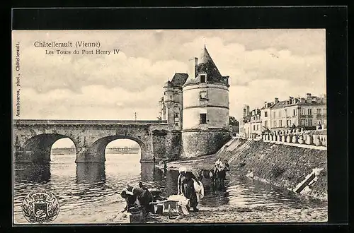 AK Châtellerault, Les Tours du Pont Henry IV