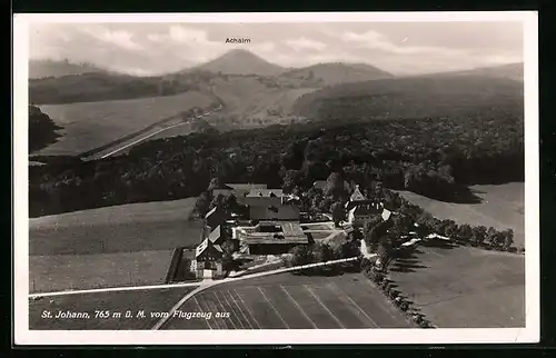 AK St. Johann, Ortsansicht mit Achalm vom Flugzeug aus