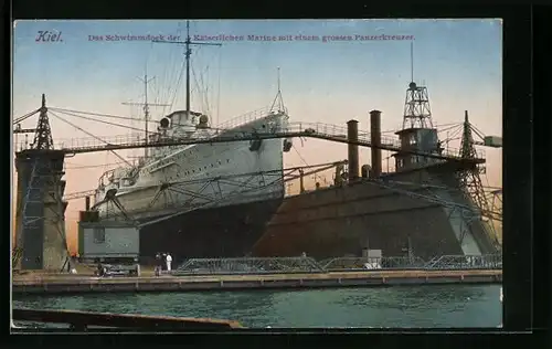 AK Kiel, Das Schwimmdock der Kaiserlichen Marine mit einem grossen Panzerkreuzer