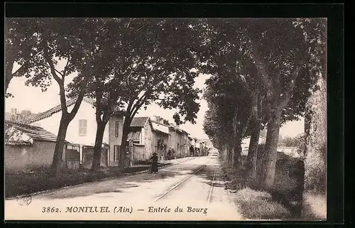 AK Montluel, Entrée du Bourg