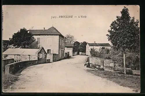 AK Proulieu, L`Ecole