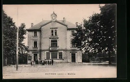 AK Neyron, Mairie