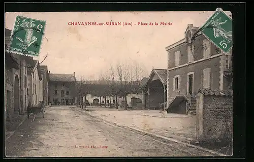 AK Chavannes-sur-Suran, Place de la Mairie