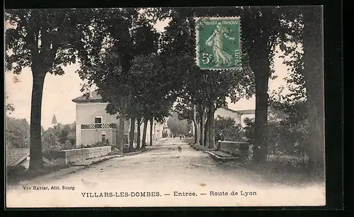 AK Villars-les-Dombes, Entrée, Route de Lyon