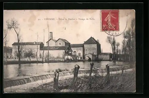 AK Vivonne, Usine de Danlot, Tissage de Toile