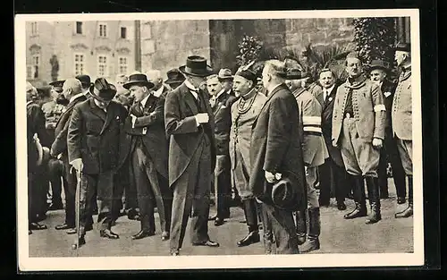 AK Präsident Masaryk (TGM), bei einem Empfang im Gespräch