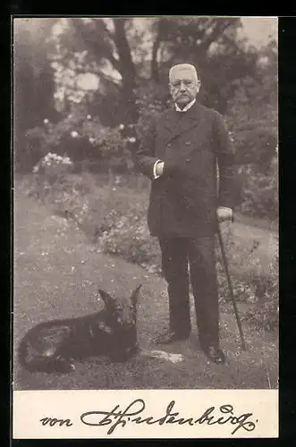 AK Paul von Hindenburg mit Spazierstock und Hund