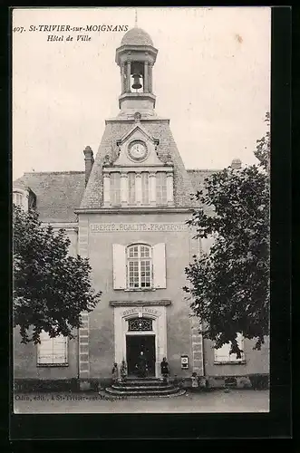 AK St-Trivier-sur-Moignans, Hôtel de Ville