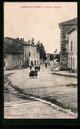 AK Ambérieu-en-Dombes, La Rue de la Barrière, Strassenpartie