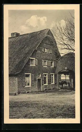 AK Schwaam, Ansicht eines Strohdachhauses