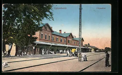 AK Ujdombovar, Palyaudvar, Bahnhof