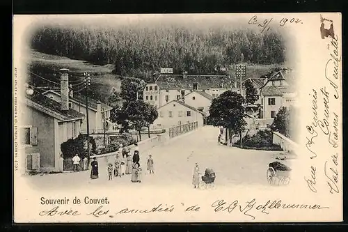 AK Couvet, Strassenpartie mit Hotel