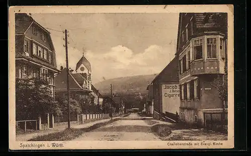 AK Spaichingen i. Württ., Charlottenstrasse mit Zigarrengeschäft und Evangelischer Kirche