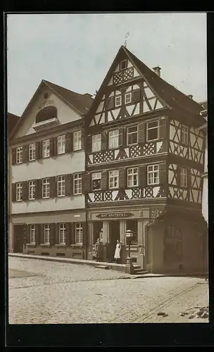 Foto-AK Öhringen, Hof-Apotheke am Marktplatz im Jahr 1928
