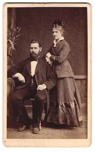 Fotografie Chr. Beitz, Arnstadt, Portrait Herr Zetzsche mit seiner Frau