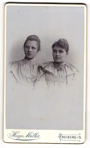 Fotografie Hugo Müller, Freiberg i. Sa., junge Frau Ida Klauser mit ihrer Mutter, 1894