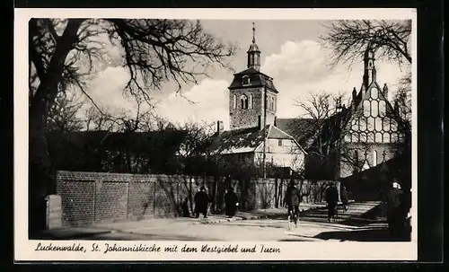 AK Luckenwalde, St. Johanniskirche mit dem Westgiebel und Turm