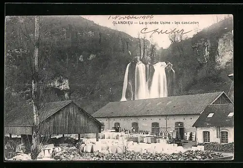 AK Glandieu, La grande Usine, les cascades