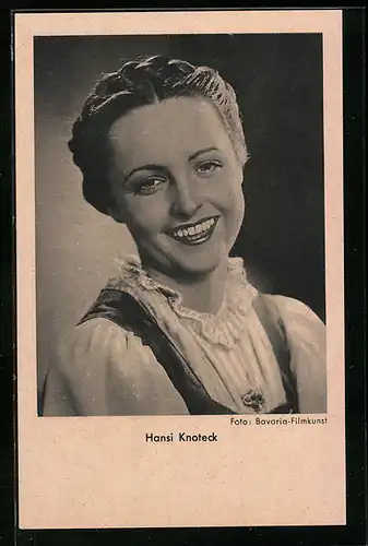 AK Schauspielerin Hansi Knoteck mit fröhlichem Lachen