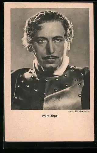 AK Schauspieler Willy Birgel in Rüstung