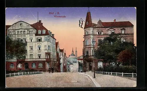 AK Hof i. B., Wörthstrasse mit Passanten