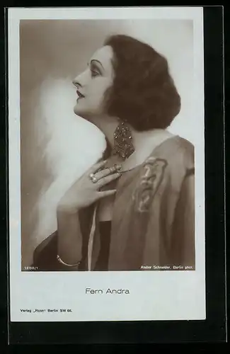 AK Schauspielerin Fern Andra im Profil