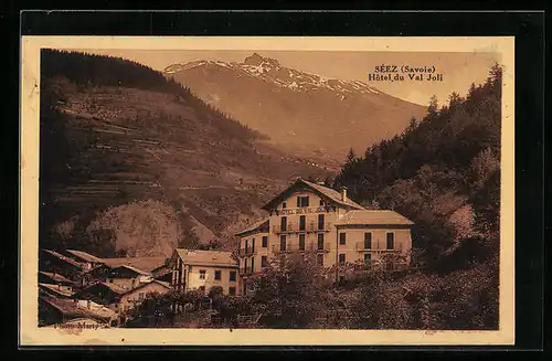 AK Séez, Hôtel du Val Joli