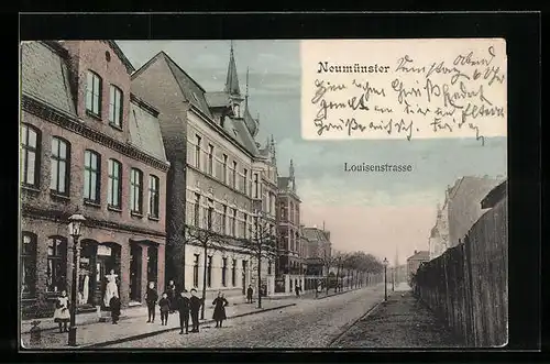 AK Neumünster, Louisenstrasse mit Geschäft